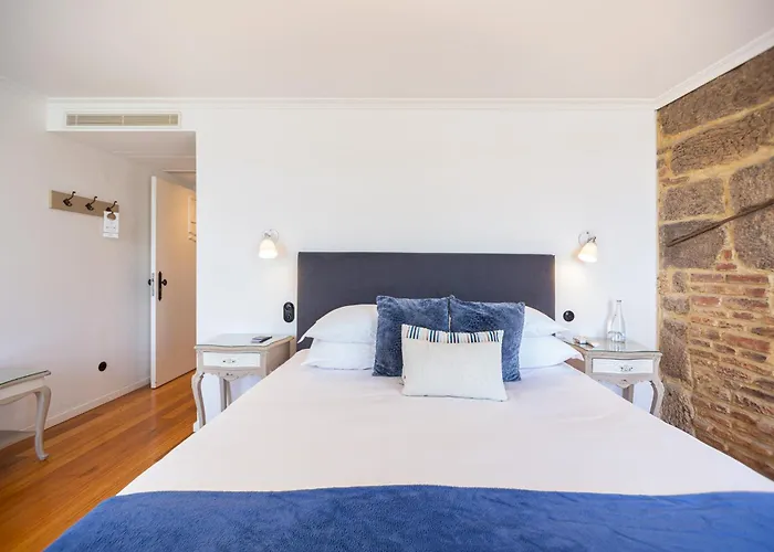 1872 River House By Olivia Konukevi