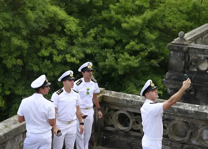 1872 River House By Olivia