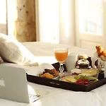 1872 River House By Olivia ゲストハウス 4*