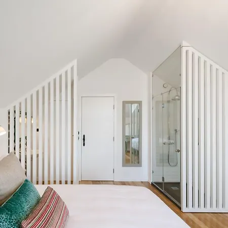 1872 River House By Olivia