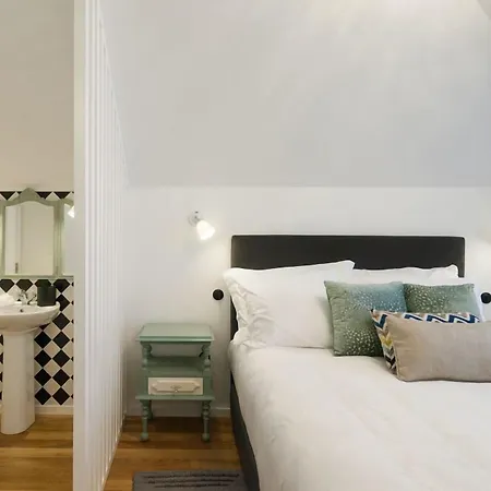 1872 River House By Olivia بيت ضيافة بورتو