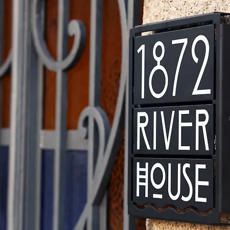 1872 River House By Olivia 4*