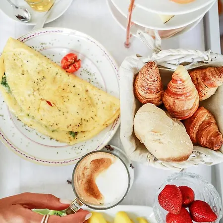 1872 River House By Olivia 4*