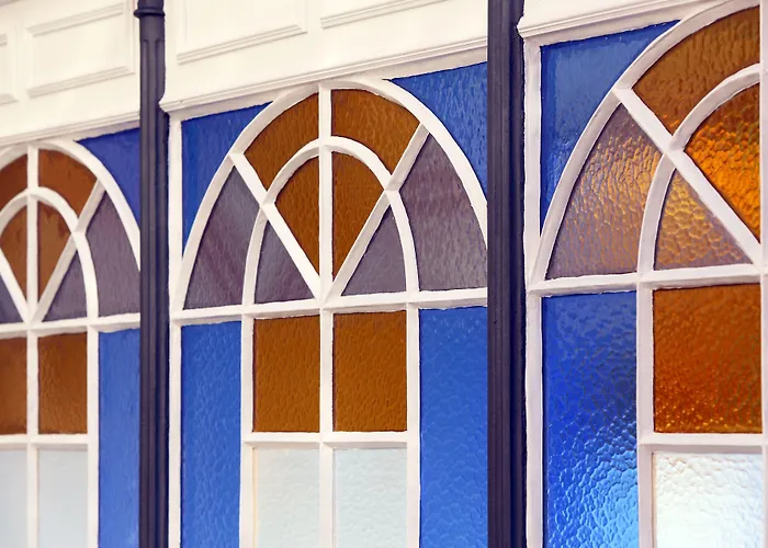 1872 River House By Olivia Oporto