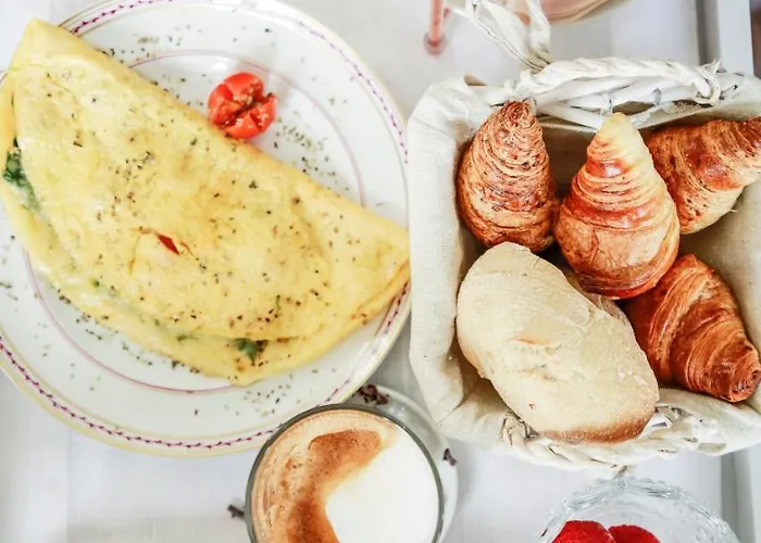 1872 River House By Olivia 4*