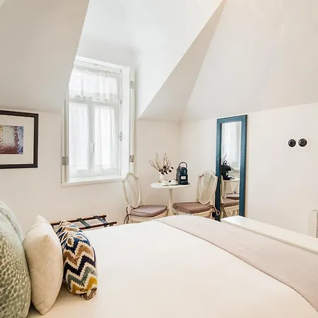 1872 River House By Olivia Penzion