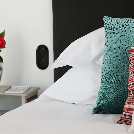 1872 River House By Olivia