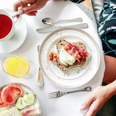 1872 River House By Olivia Porto