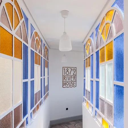 1872 River House By Olivia 4* Porto