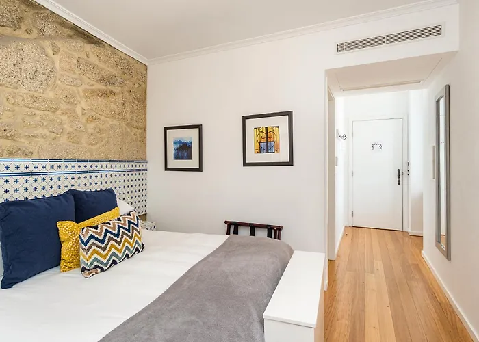 1872 River House By Olivia Oporto