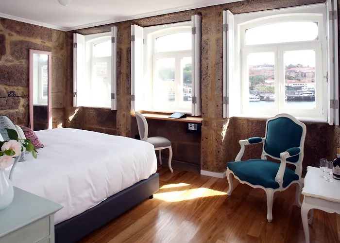 1872 River House By Olivia 4*